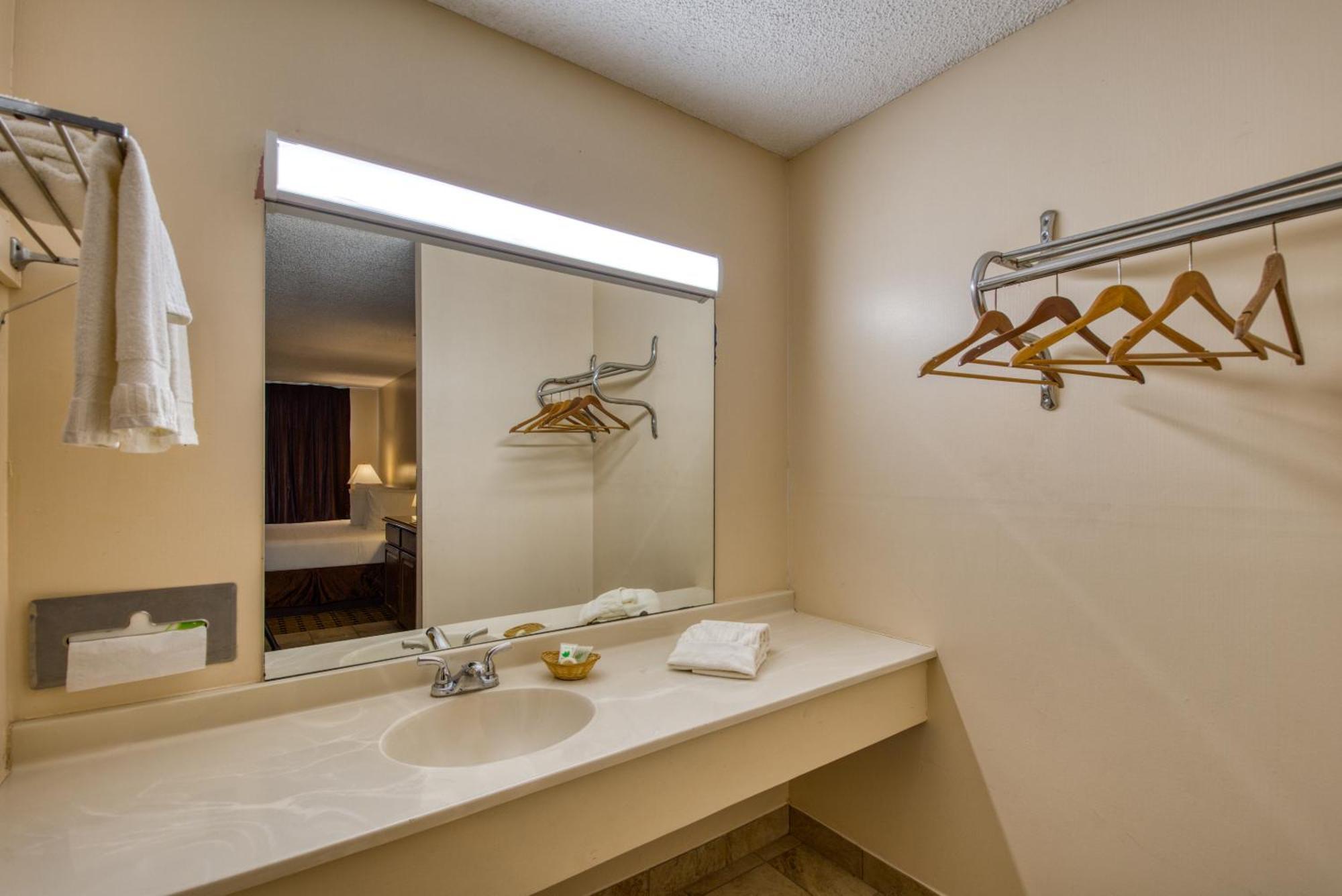 Palms Garden Inn Ellisville Exterior foto