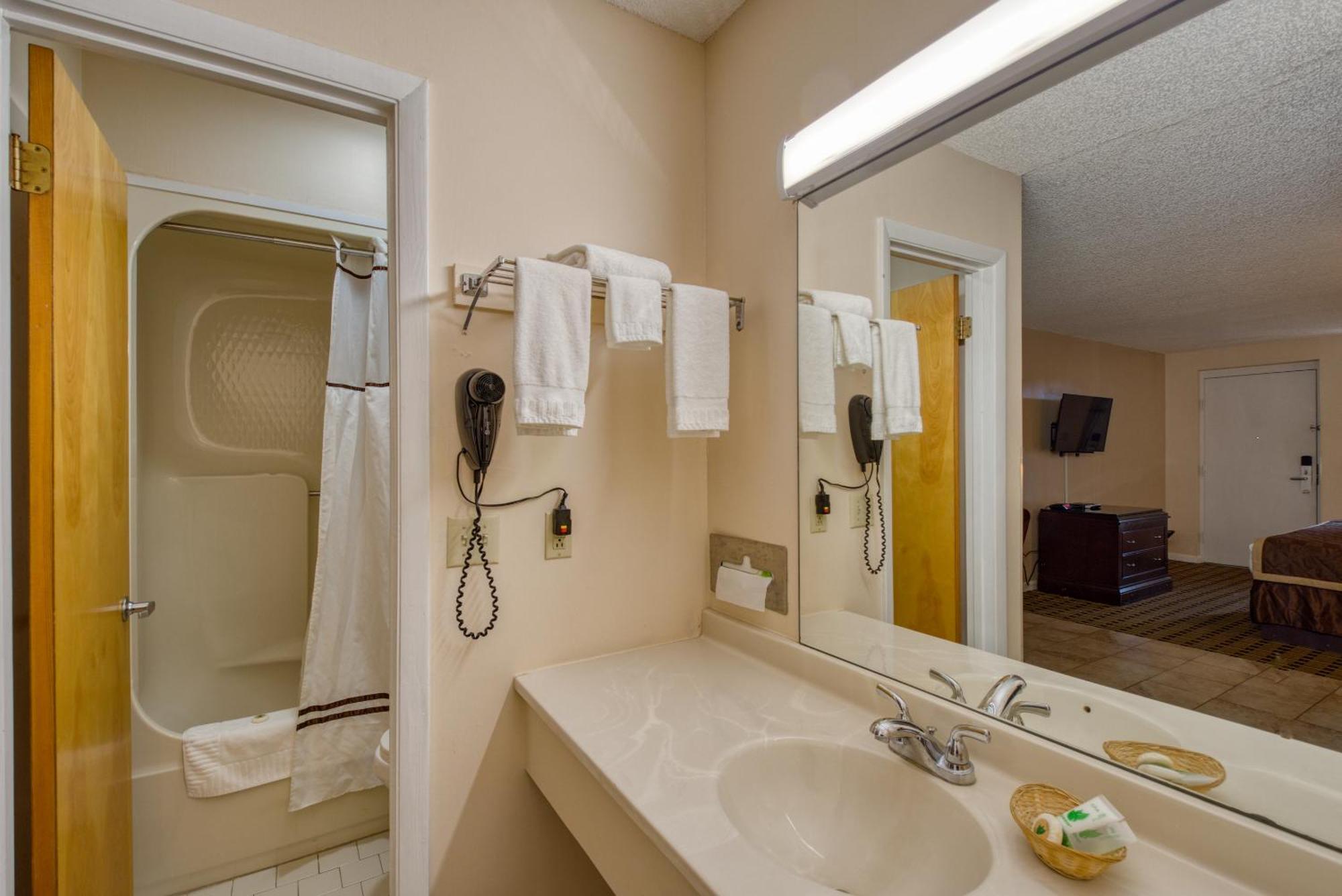 Palms Garden Inn Ellisville Exterior foto